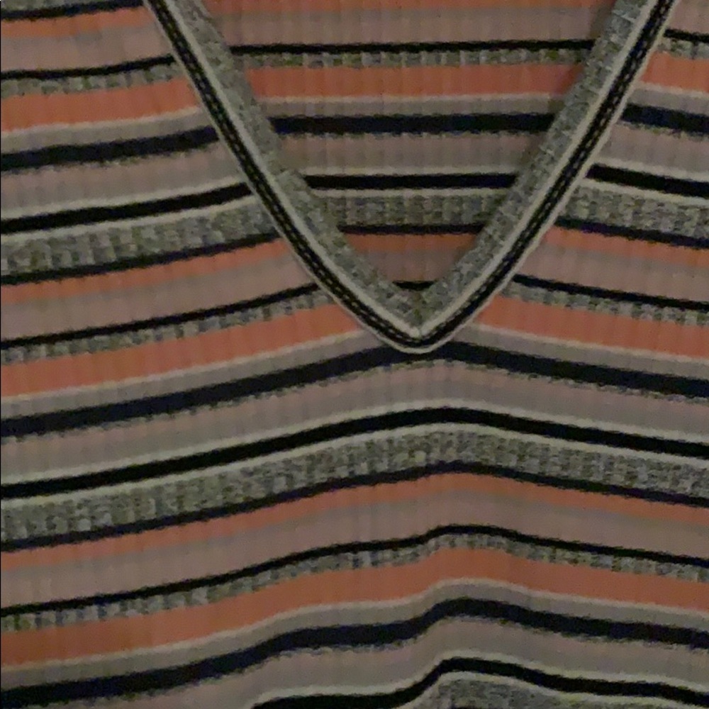 Top - Picture 2 of 3